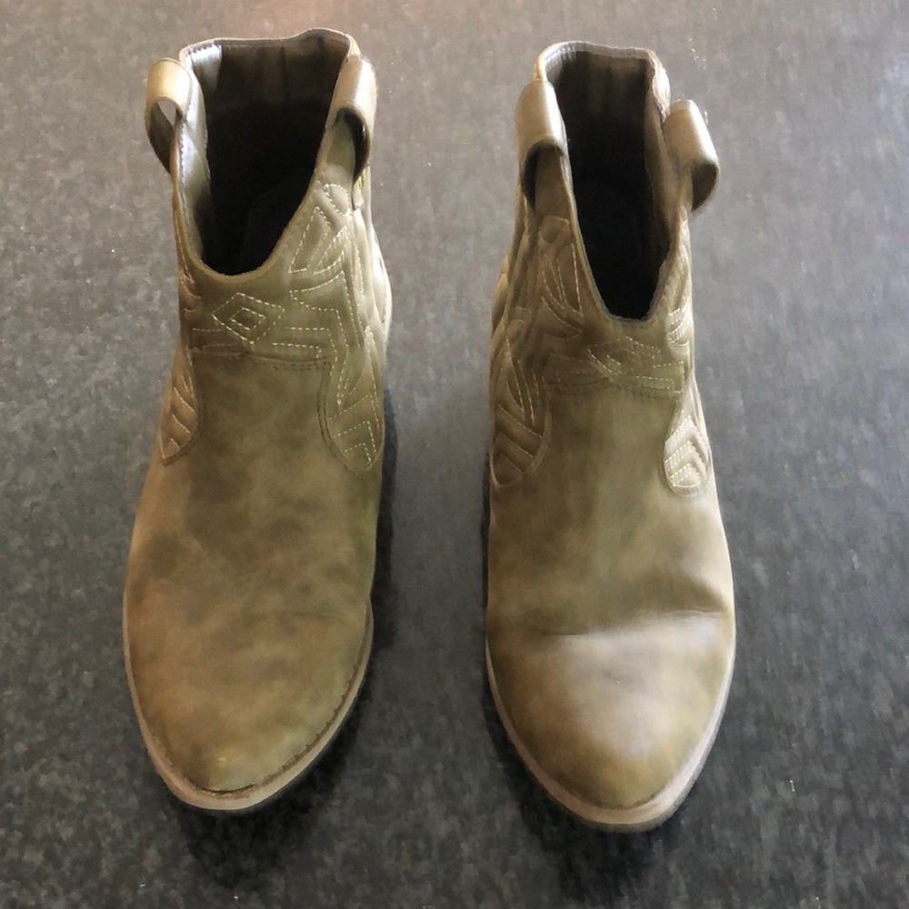 7.5 size ankle boots, green faux suede.